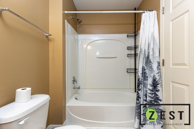 Building Photo - 3152 Torrent Ln