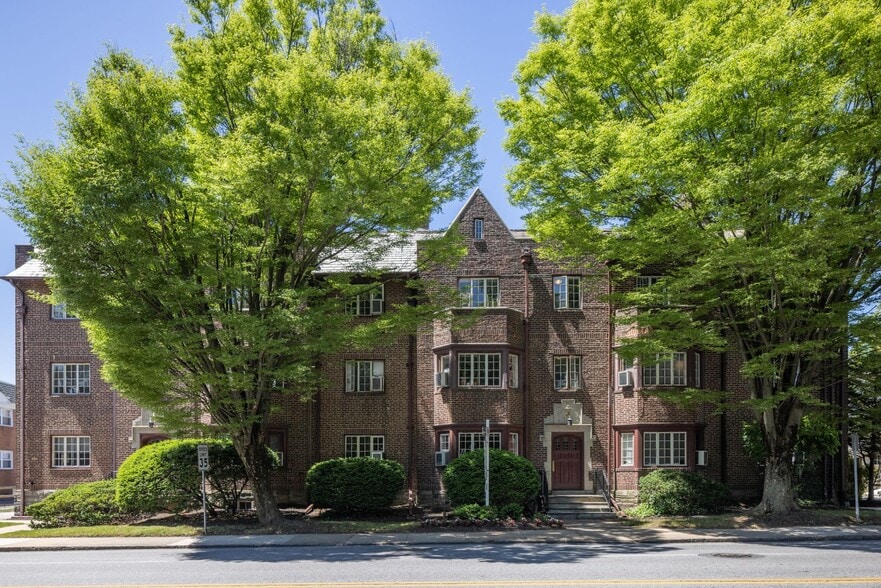 Interior Photo - Haverford Gables