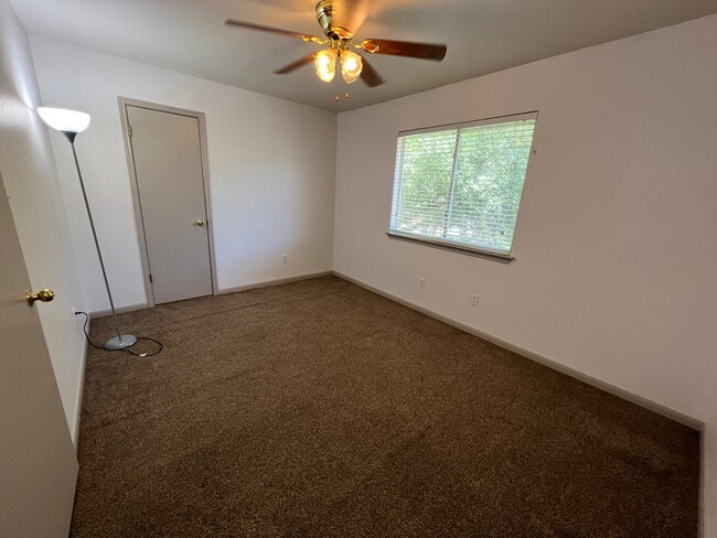 Building Photo - 9708 Sugar Hill Dr