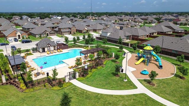 Building Photo - 8404 Radiant St