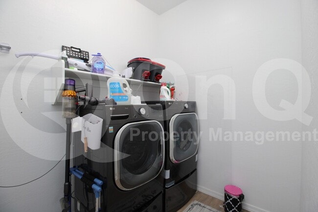 Building Photo - 8523 W Palo Verde Dr
