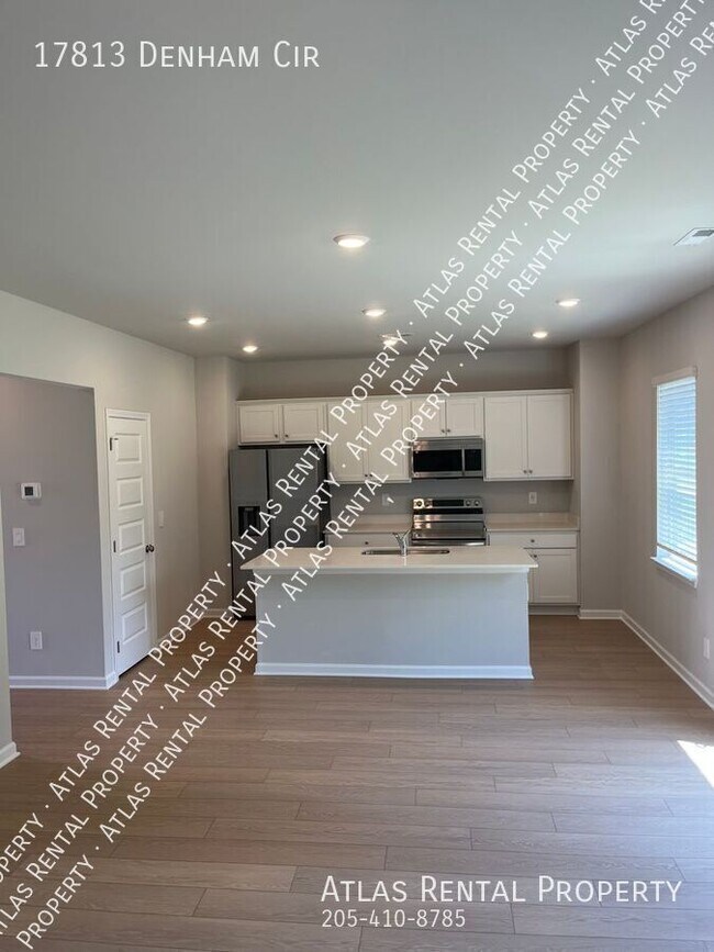 Building Photo - 17813 Denham Cir