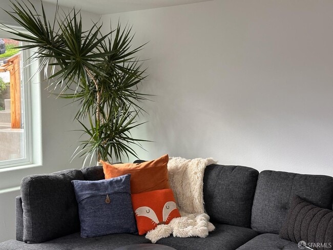 Building Photo - 480 Monterey St