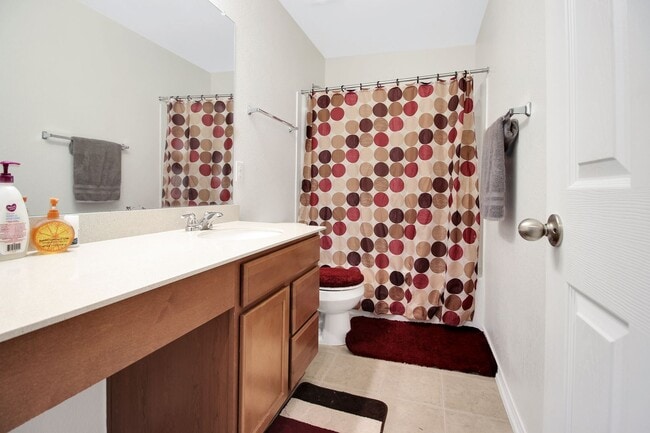 Building Photo - 668 Bailey Park Dr