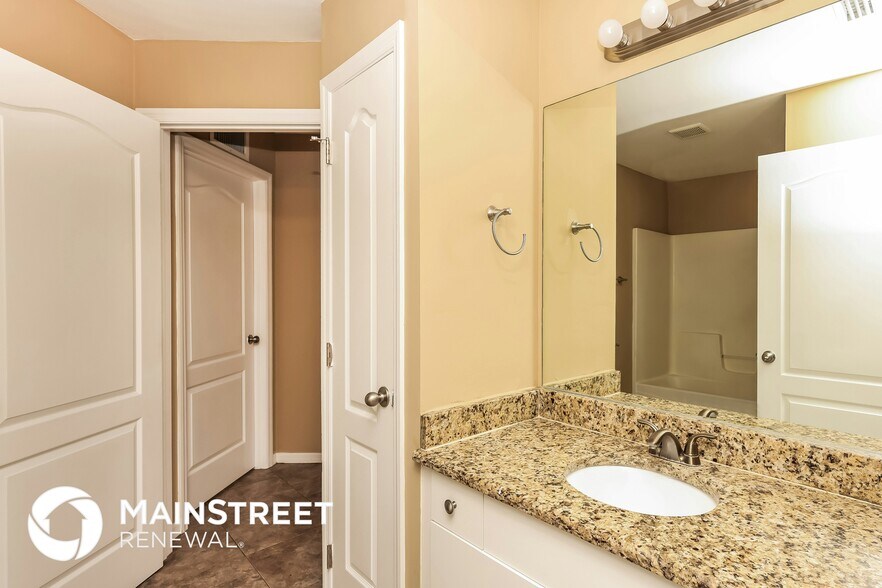 Building Photo - 6014 Terry Ave N