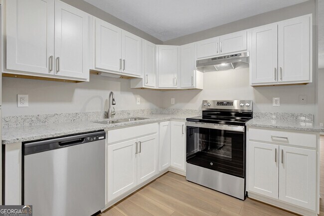 Building Photo - 115 Belle Dr