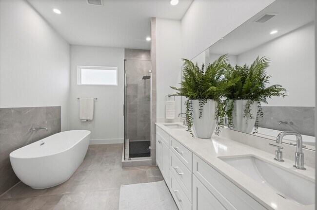 Building Photo - 5109 Avenue J