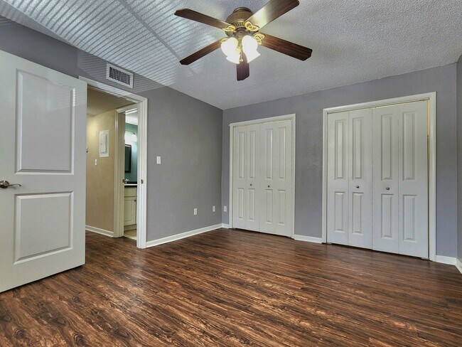 Building Photo - 507 NW 39th Rd