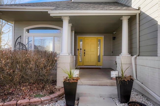 Building Photo - Robb Way