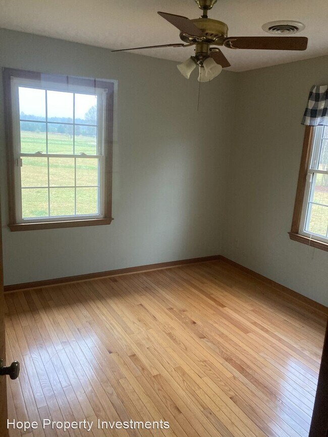 Building Photo - 3 br, 2 bath House - 7745 Forrest Rd