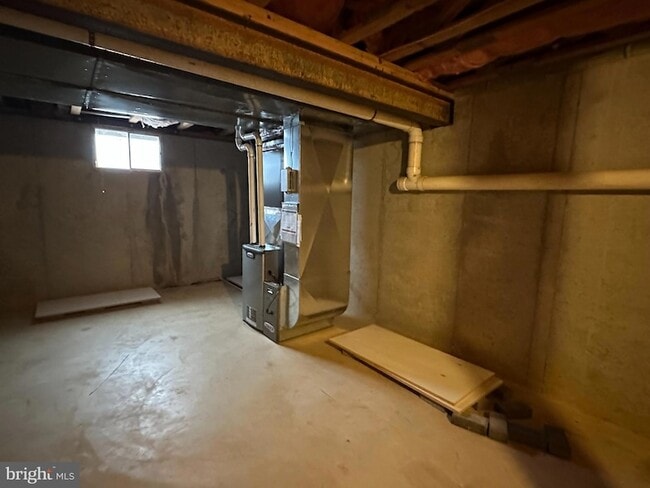 Building Photo - 25 Green Meadow Ct