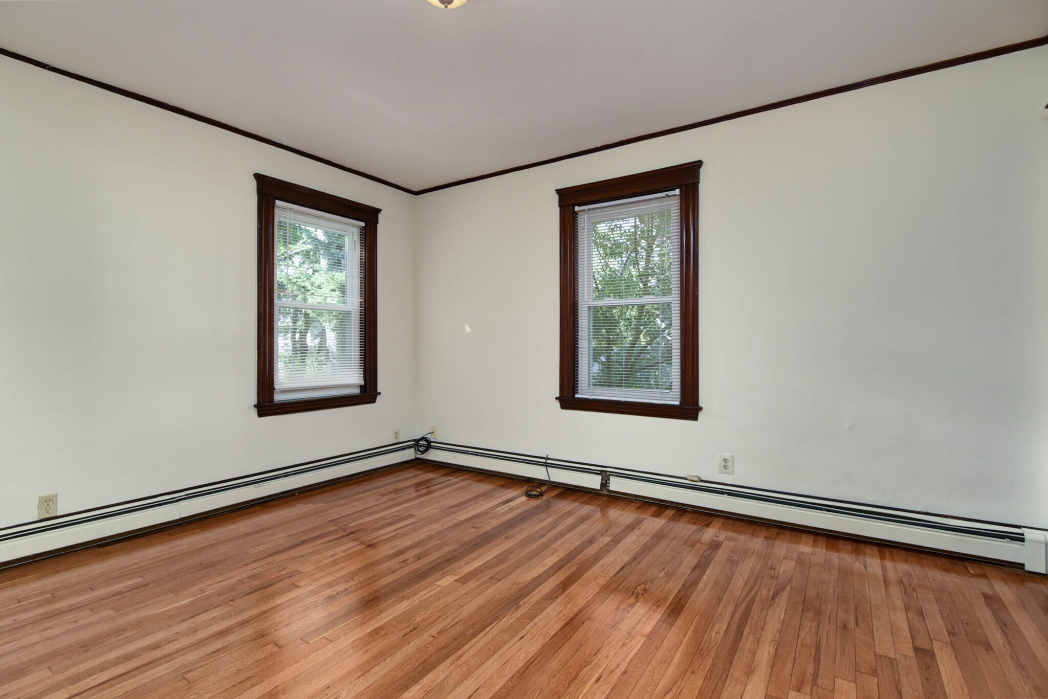 Building Photo - 52 Goodenough St