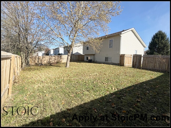 Building Photo - 1639 Butterfly Ct