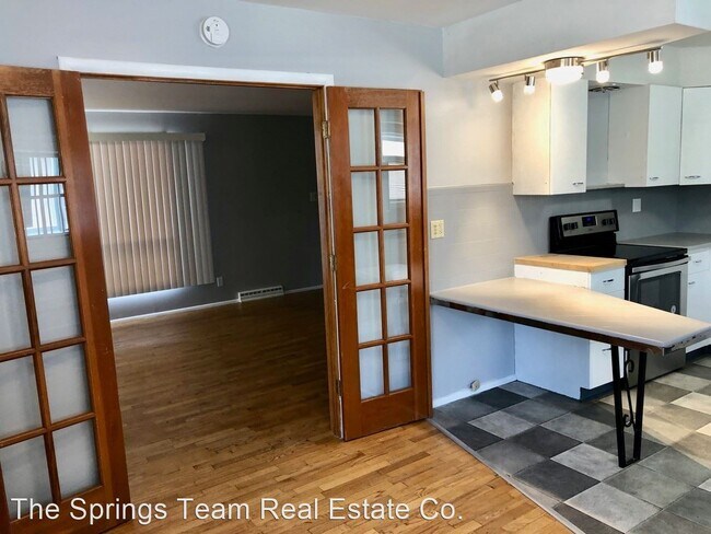 Building Photo - 2 br, 1 bath House - 24 N Logan Avenue