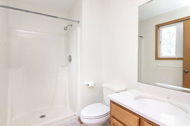 Building Photo - 5111 Wildflower Ct