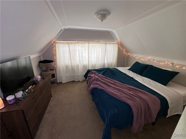 Building Photo - 813 Franklin St