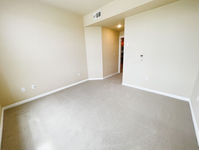 Building Photo - 2230 Gellert Blvd