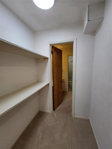 Building Photo - 2604 Buckingham Dr