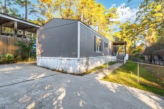 Building Photo - 13154 S Lee Shore Dr