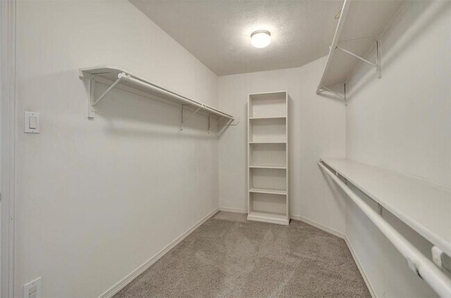 Building Photo - 1524 Birdsall St