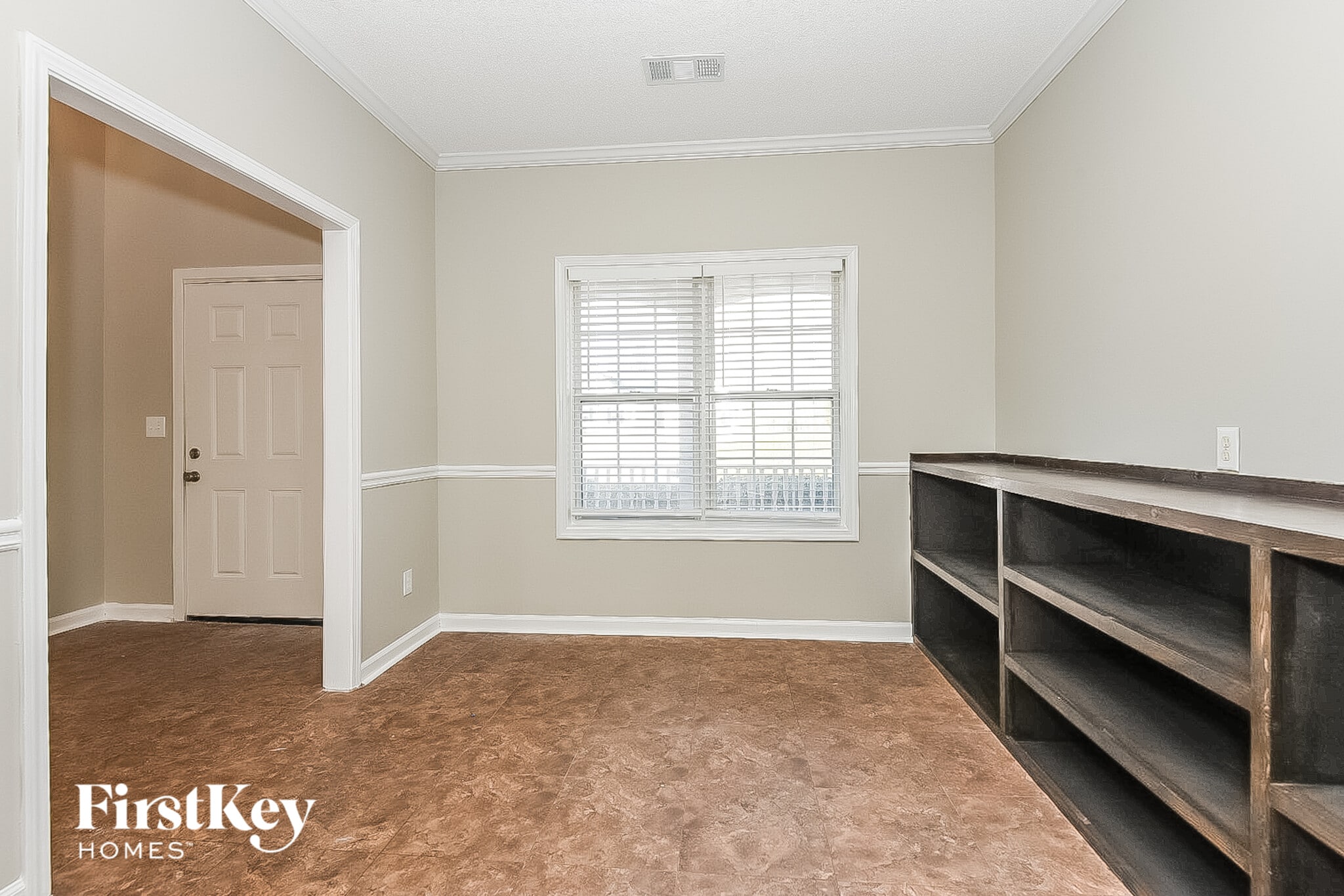 Building Photo - 405 Westwind Ct