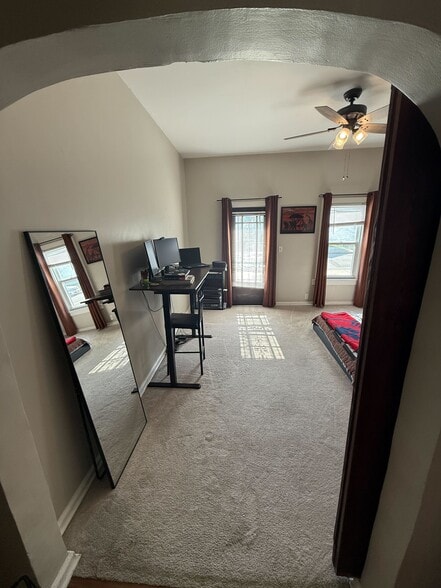 Building Photo - 930 Lexington Ave