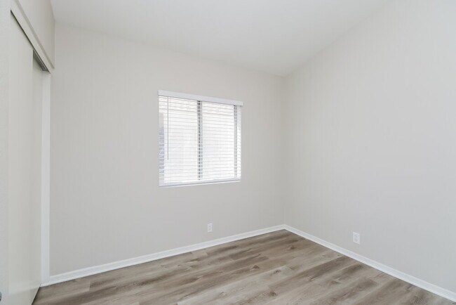 Building Photo - 5123 W Whitten St