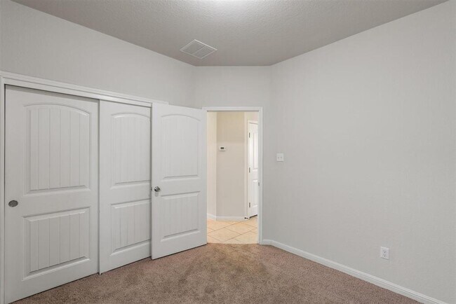 Building Photo - 11400 W Parmer Ln