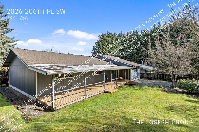 Building Photo - 2826 206th Pl SW