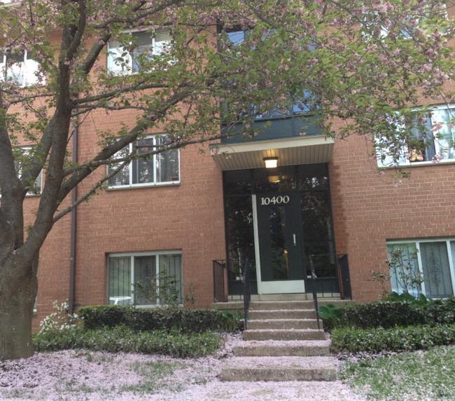 Building Photo - 10400 Rockville Pike