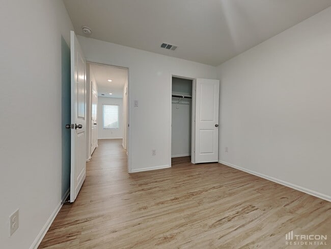 Building Photo - 18622 Rosehill Pr Dr