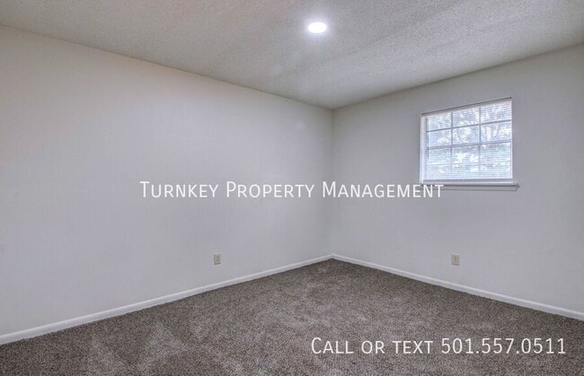 Building Photo - 8901 Tanya Dr