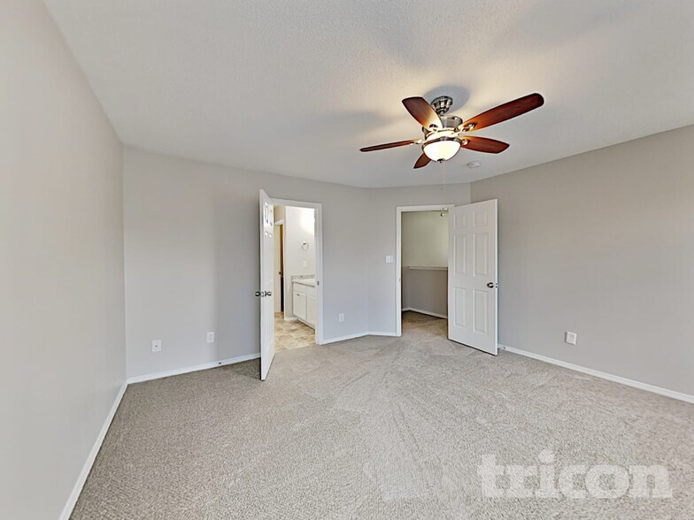 Building Photo - 3032 Buttonwood Ln