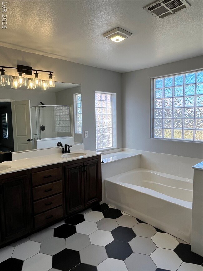 Building Photo - 5525 Mesquite Creek St