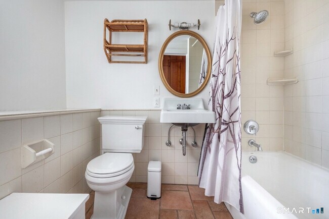 Building Photo - 48 Keeler Rd