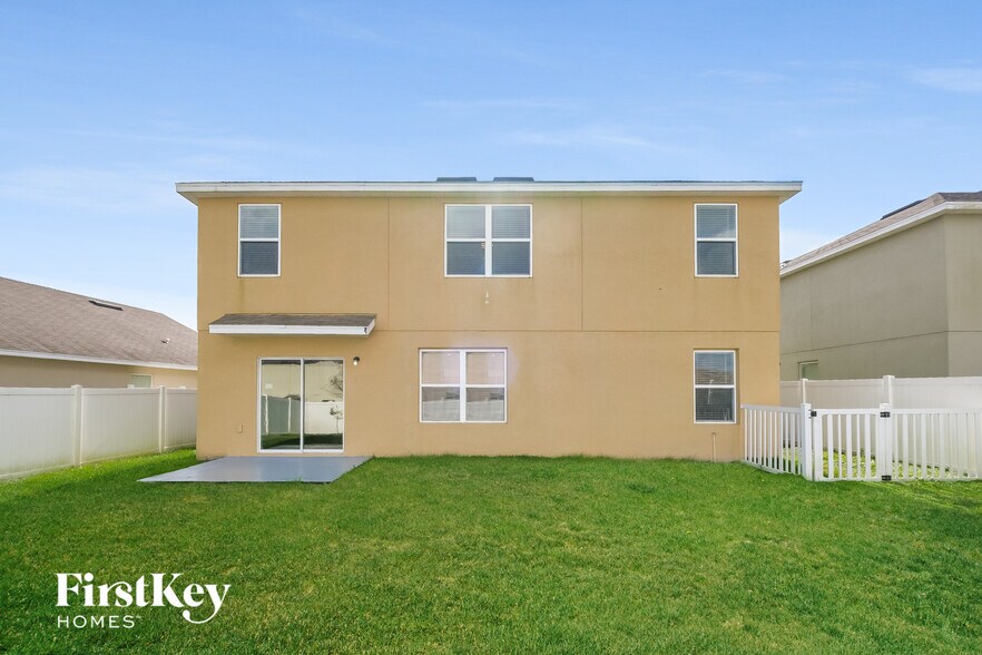 Building Photo - 36051 Carriage Pine Ct