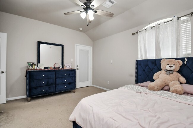 Building Photo - 8002 Mesquite Hill Ln