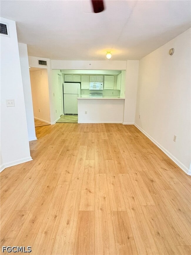 Building Photo - 4127 Residence Drive