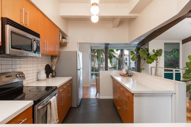 Building Photo - 2311 Caringa Way