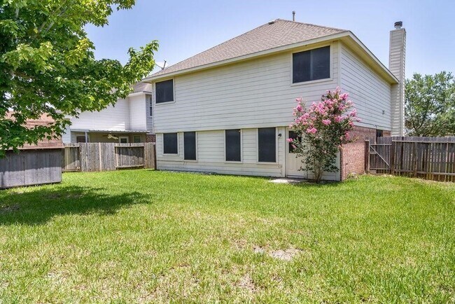 Building Photo - 8315 Sycamore Ln