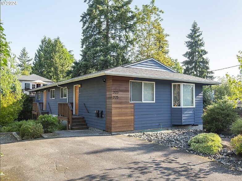Primary Photo - 2123 SE Sherrett St