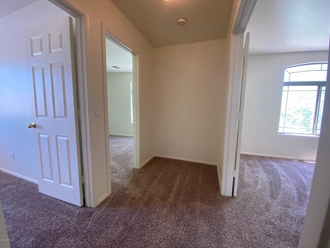 Building Photo - 12360 W Heatherbrae Dr