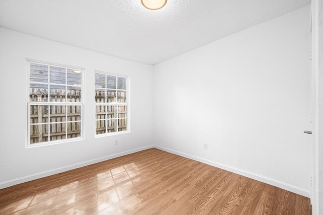 Building Photo - 2108 Camille St