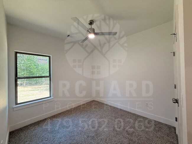 Building Photo - Bella Vista Single-Family Home- 2 Bed/ 2 Bath - Well-Crafted Camden Plan