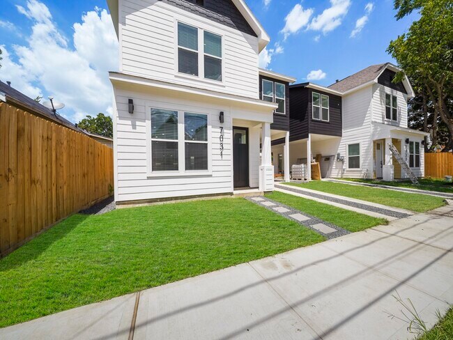 Building Photo - 7033 Avenue N