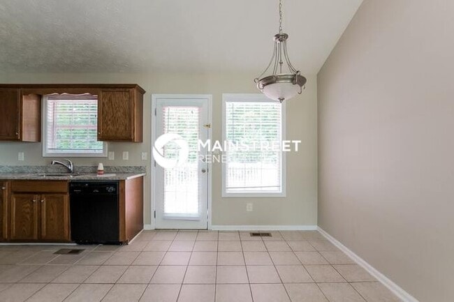 Building Photo - 3 Bedroom Pet-Friendly Home in Dallas, GA with Main Street Renewal