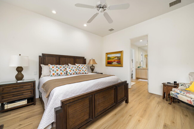 Building Photo - 79120 Fox Run