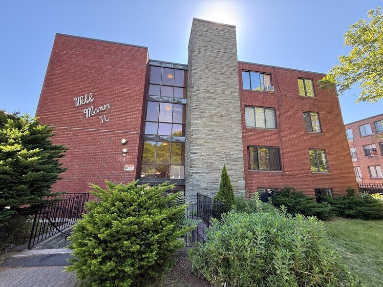 Building Photo - 76 Webster St