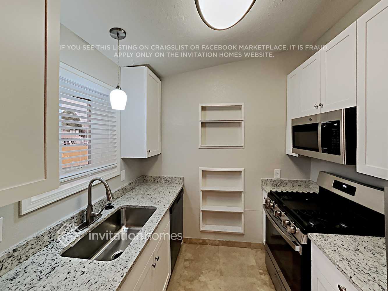 Building Photo - 3612 S Quintero St
