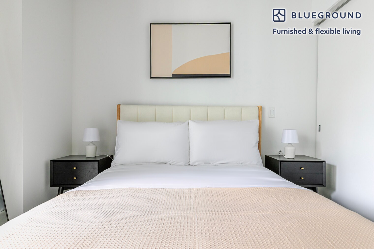 Building Photo - 60 E Randolph St